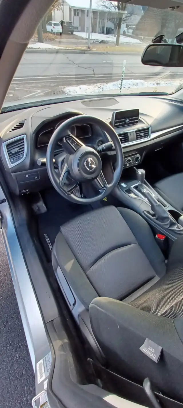 Mazda3, 2017 , bas KM, jamais accidentée, 1 seul propriétaire - Photo 6