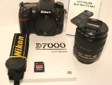 NIKON D7000 16.2MP DSLR,18-70 LENS, UV, 128GB, MINT