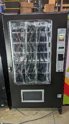 Combo Vending Machines - Photo 3