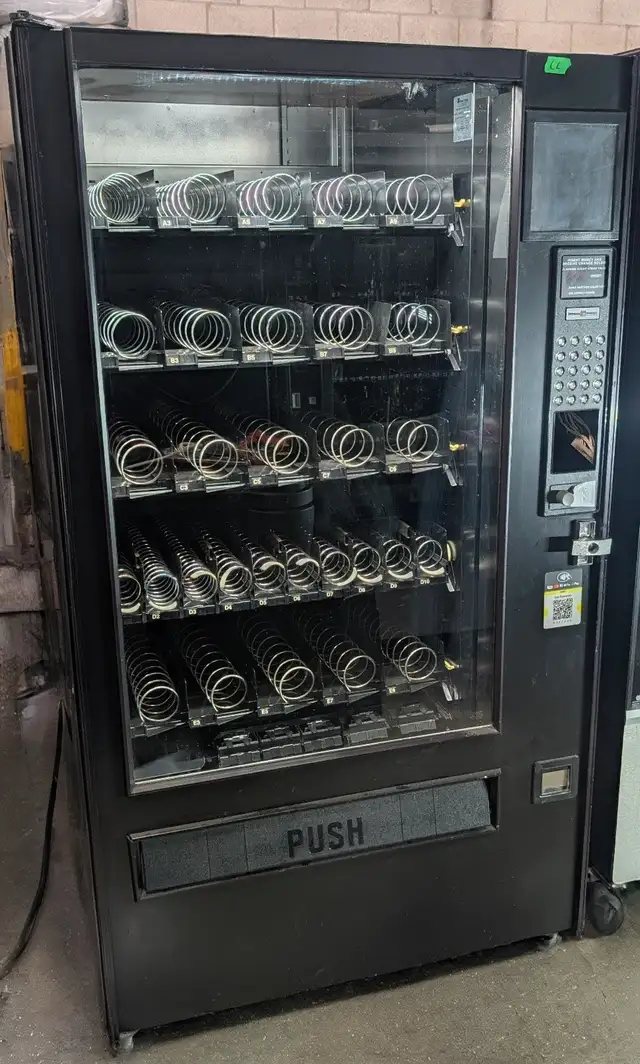Vending Machines for Sale - Photo 7