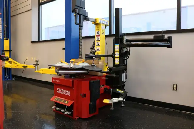 Tire Changer Machine – Auto Shop & Mechanic Use - Photo 3