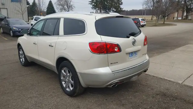 2010 Buick Enclave CXL - Photo 3