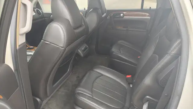 2010 Buick Enclave CXL - Photo 9