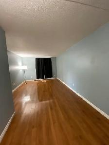 Cozy Main Floor Apartment! ALL-INCLUSIVE! - Photo 2