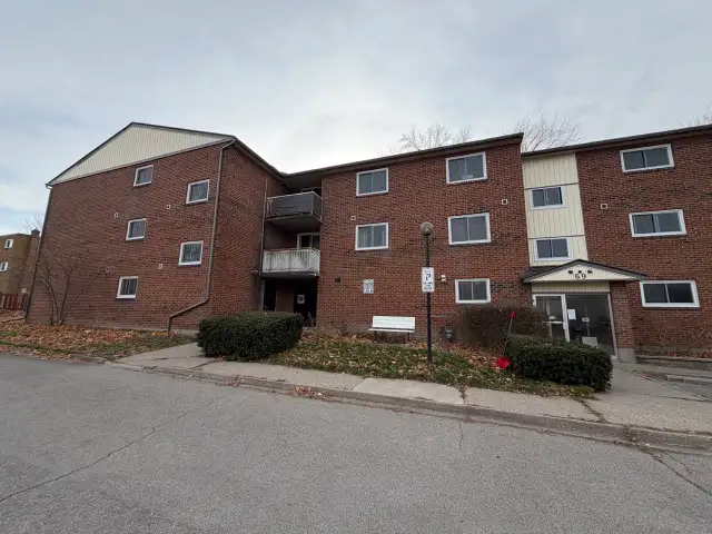 Cozy Main Floor Apartment! ALL-INCLUSIVE! - Photo 7