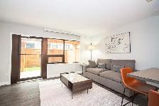 190 Smith Apartment Suites - One-Bedroom Suite (with patio) Apar