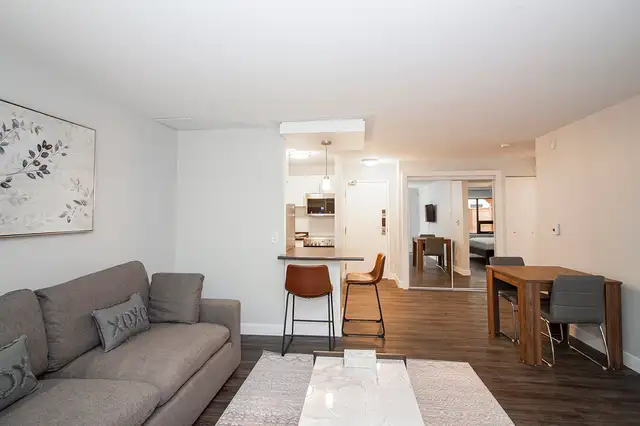 190 Smith Apartment Suites - One-Bedroom Suite (with patio) Apar - Photo 3