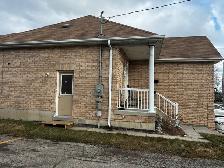 3 Bedroom Basement Apartment – Oshawa | $2,200 All-Inclusive - Photo 8