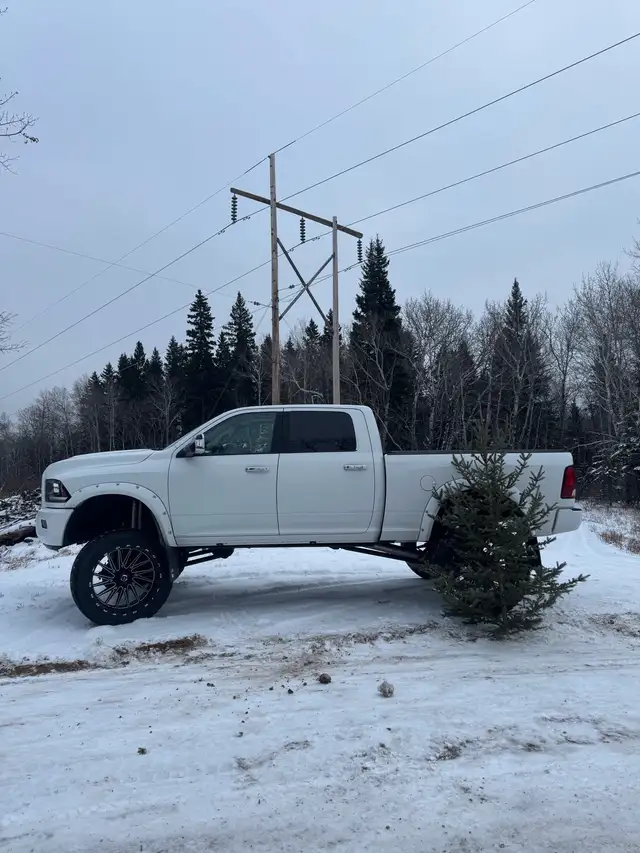 2012 dodge ram 2500 Laramie crew cab