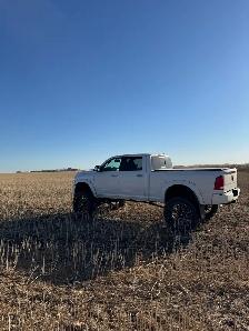 2012 dodge ram 2500 Laramie crew cab - Photo 3