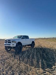 2012 dodge ram 2500 Laramie crew cab - Photo 8