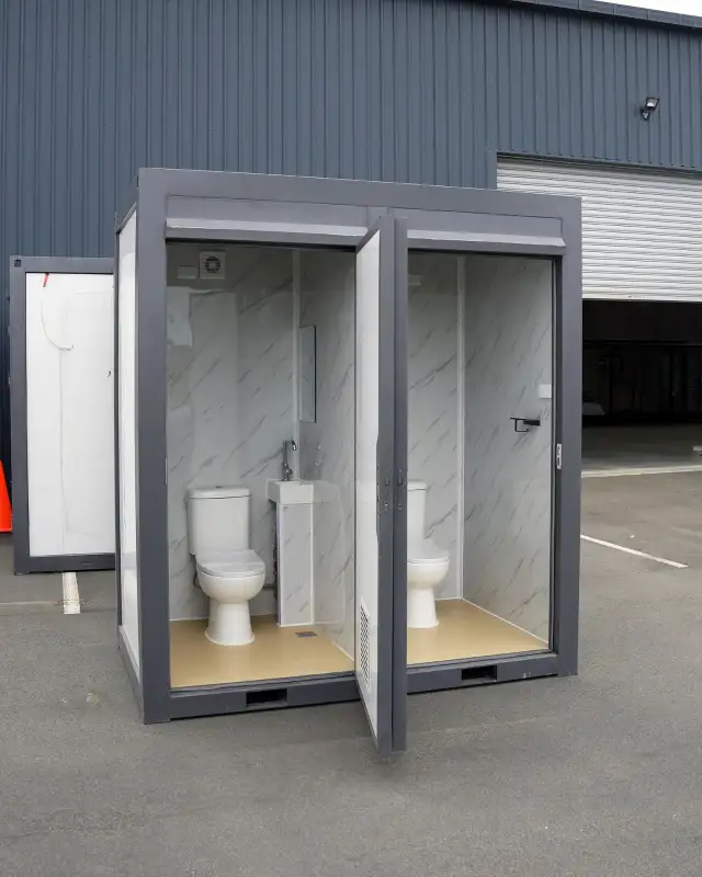 Portable Double Toilet – Construction & Job Site Use - Photo 2