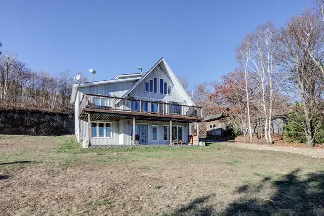 Private Long Lake Waterfront Estate on 2.5 Acres - Photo 3