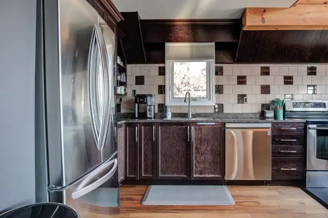 Private Long Lake Waterfront Estate on 2.5 Acres - Photo 5