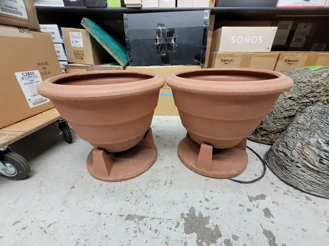 Rockustics Planter