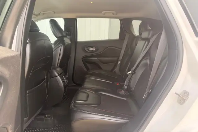 2019 Jeep Cherokee Trailhawk 4WD - Photo 16