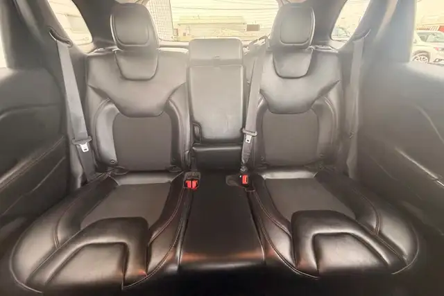 2019 Jeep Cherokee Trailhawk 4WD - Photo 18
