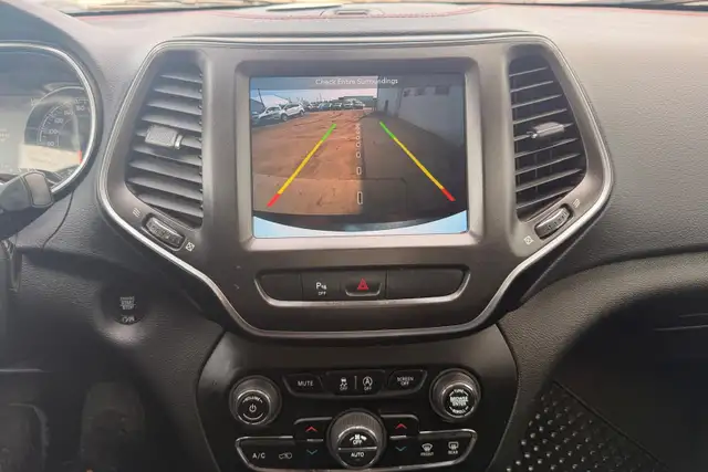 2019 Jeep Cherokee Trailhawk 4WD - Photo 25