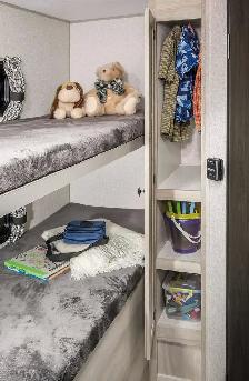 2027 WINNIPEG RV CAMPER TRAILER RENTALS!  ALL NEWER UNITS! ! - Photo 23