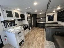2027 WINNIPEG RV CAMPER TRAILER RENTALS!  ALL NEWER UNITS! ! - Photo 35