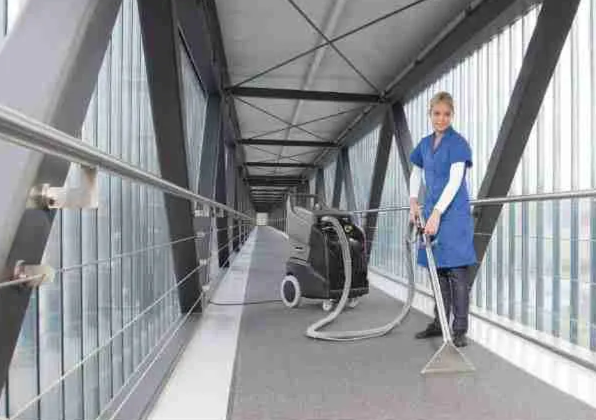 Karcher Puzzi 50/35 C Commercial Carpet Extractor - Photo 2