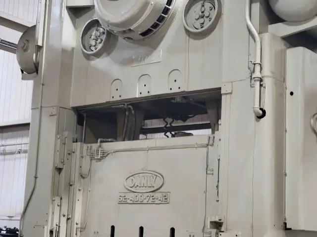 400 Ton Danly S2-400-72-42 Straight Side Punch Press - Photo 4