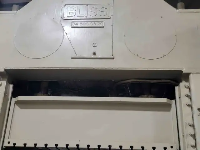 500 Ton Bliss S4-500-96-72 Straight Side Punch Press - Photo 4