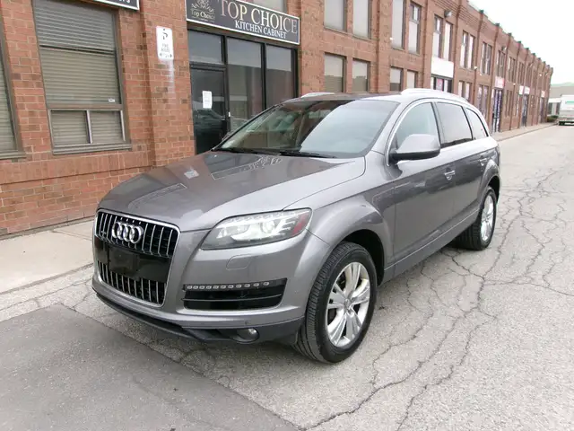 2011 Audi Q7 3.0L Premium QUATTRO | 7-SEATER | SUNROOF