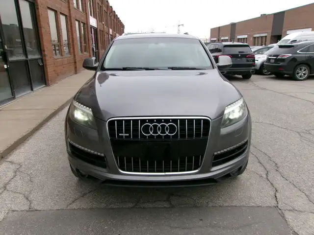 2011 Audi Q7 3.0L Premium QUATTRO | 7-SEATER | SUNROOF - Photo 2