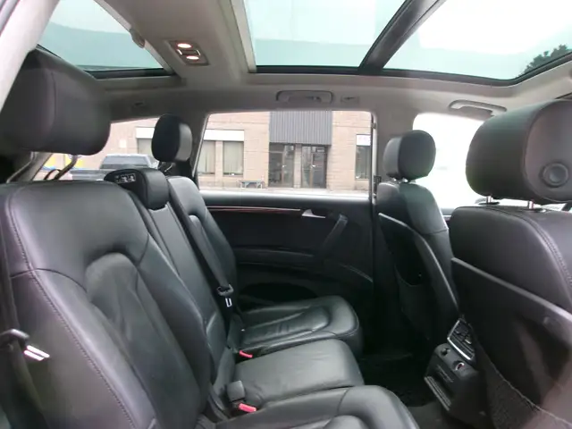 2011 Audi Q7 3.0L Premium QUATTRO | 7-SEATER | SUNROOF - Photo 13