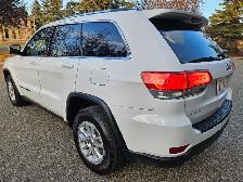 2018 Jeep Grand Cherokee Laredo 3.6L V6 4X4 - Photo 4