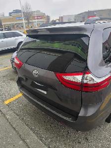 2015 Toyota Sienna FOR SALE - Photo 5