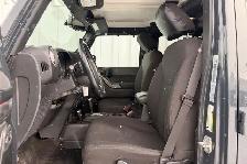 2017 Jeep Wrangler Unlimited 4WD - No Reported Accidents - Photo 11