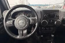 2017 Jeep Wrangler Unlimited 4WD - No Reported Accidents - Photo 17