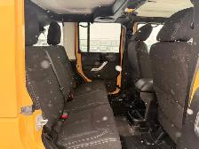 2013 Jeep Wrangler Unlimited Sahara 4WD - No Reported Accidents - Photo 15