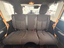 2013 Jeep Wrangler Unlimited Sahara 4WD - No Reported Accidents - Photo 17