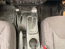 2013 Jeep Wrangler Unlimited Sahara 4WD - No Reported Accidents - Photo 20