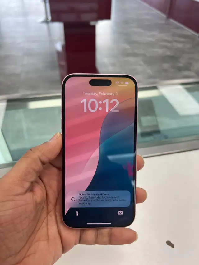 Preowned unlocked 1‑Year Warranty iPhone15 128GB