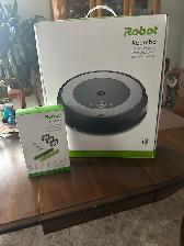 Roomba i3 Robot Vacuum NEW - $275 (Vernon)