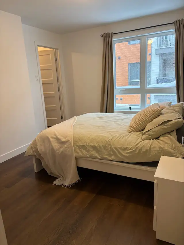 Beau et grand 3 1/2 avec Garage - Photo 5