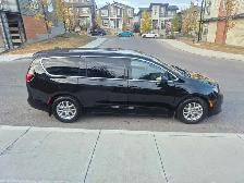 CHRYSLER GRAND CARAVAN SXT 2025 - Photo 5