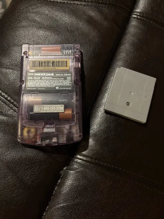 Gameboy Color and Pokemon Silver - Photo 2
