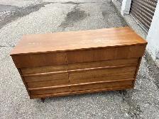 Free delivery used antique Wooden Dresser with 6 Drawers - Photo 2