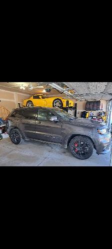 2017 Jeep Cherokee SRT 6.4L Accident Free - Photo 3