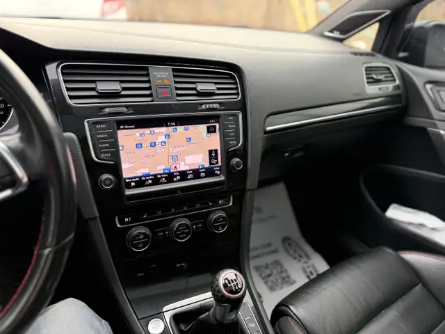 2016 Volkswagen Golf GTI - Photo 11