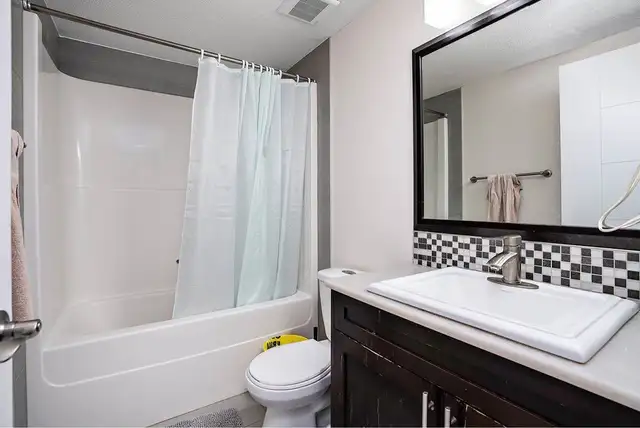 Basement room for Rent - Photo 4