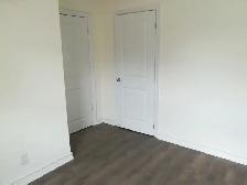 Christie, @Bloor TTC, Room on 2nd Floor to Rent-2Mins TTC Subway - Photo 4