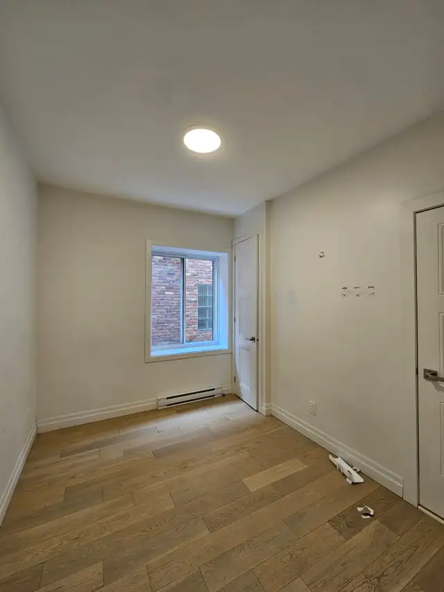 For Rent 5 1/5 Luxurious Apartment Across Snowdon Metro Station - Photo 6