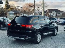 2017 Mitsubishi Outlander AWC 4dr ES - Photo 4