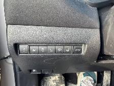 2021 Toyota Venza Toyota Warranty l Limited l Hybrid l AWD l 1 O - Photo 17